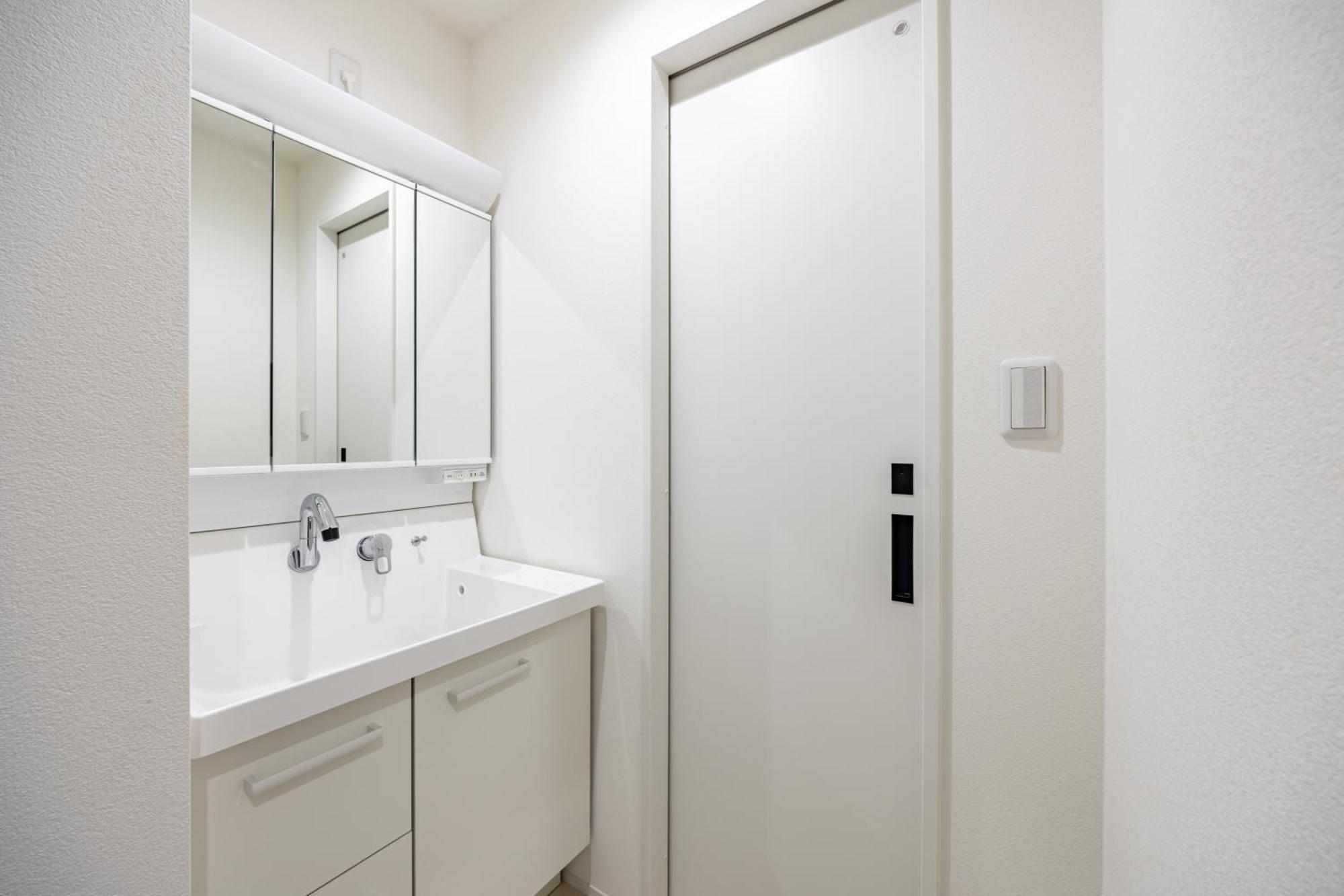Modern Japan 東京浅草 East Apartment